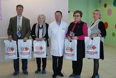 Подарки новорожденным – оренбургская традиция